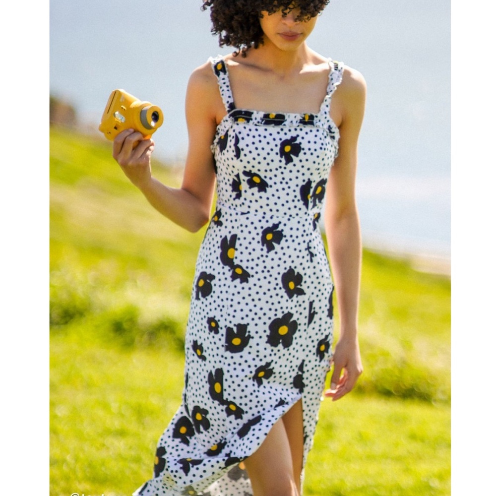 Urban Outfitters Remy Linen Square Neck MIDI Dress